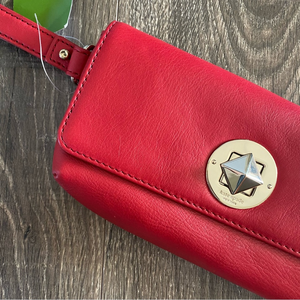 NWT "Chrystie Street" Clutch in Pillbox Red - Picture 6 of 8